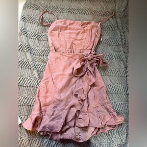 Selfie Leslie wrap dress